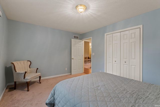 53178 Fiddlehead Court, South Bend, IN 46637