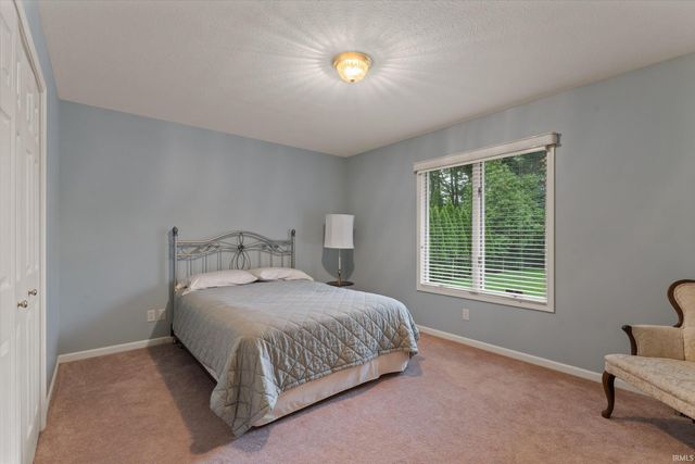 53178 Fiddlehead Court, South Bend, IN 46637