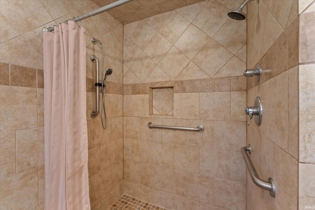 53178 Fiddlehead Court, South Bend, IN 46637