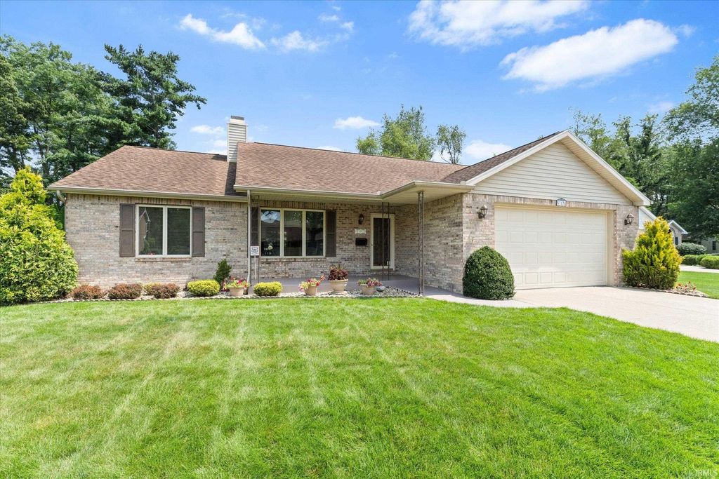53178 Fiddlehead Court, South Bend, IN 46637