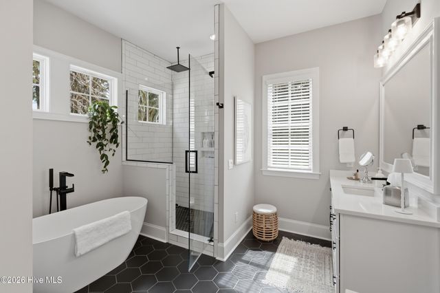 1049 Anchors Bend Way, Wilmington, NC 28411