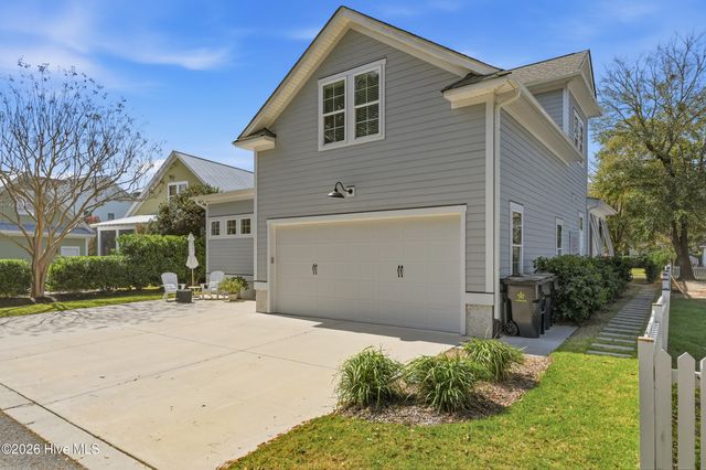 1049 Anchors Bend Way, Wilmington, NC 28411