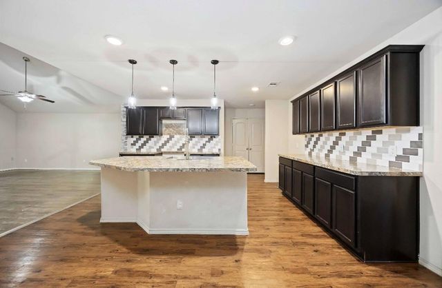 16431 Lazo Canyon Way, Houston, TX 77049