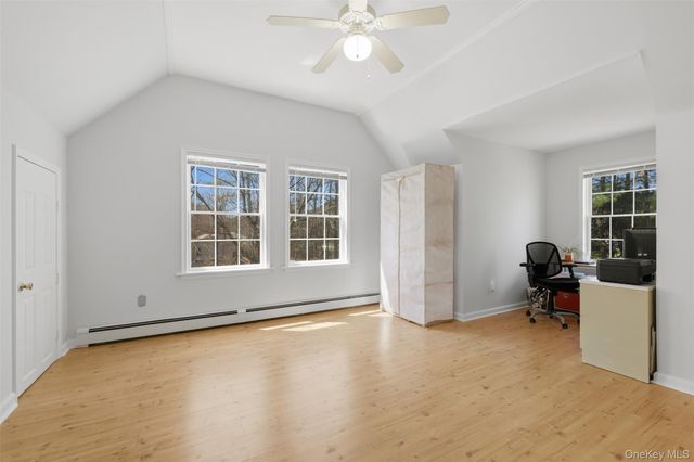 944 Us Route 209, Cuddebackville, NY 12729