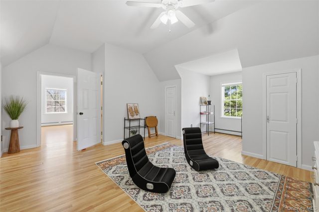 944 Us Route 209, Cuddebackville, NY 12729