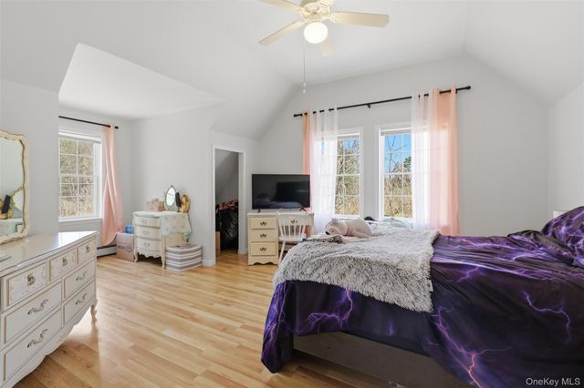 944 Us Route 209, Cuddebackville, NY 12729