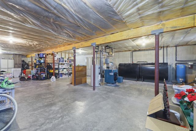 944 Us Route 209, Cuddebackville, NY 12729