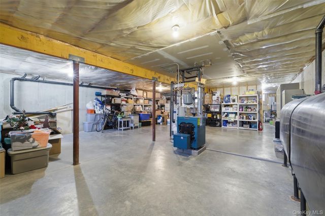 944 Us Route 209, Cuddebackville, NY 12729