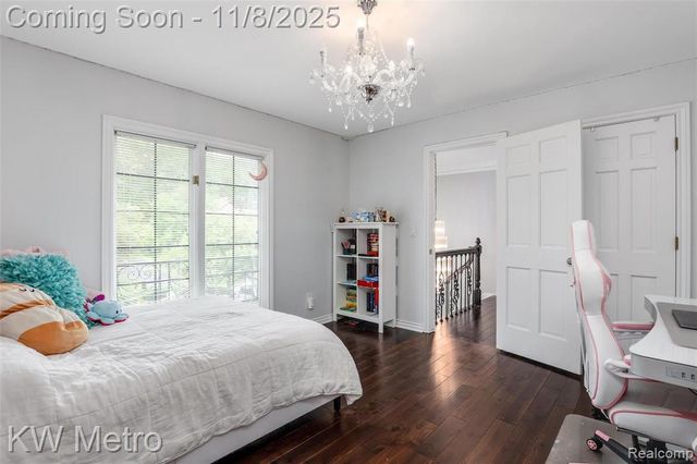 2863 Meadowood Lane, Bloomfield Hills, MI 48302