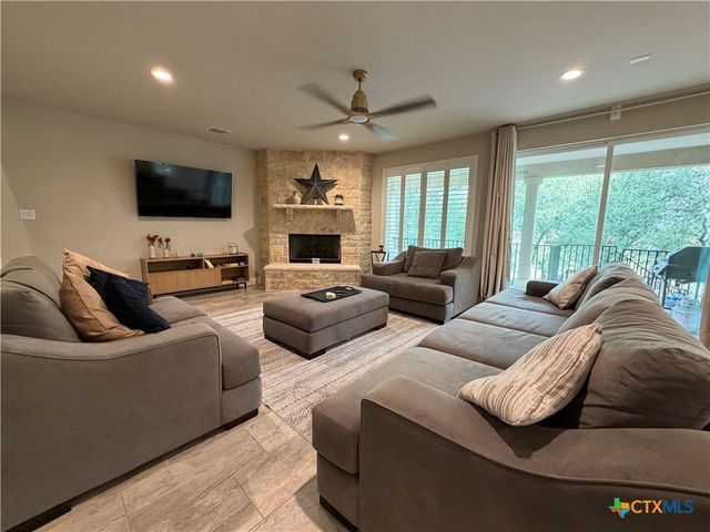 3891 Potters Creek Road, Canyon Lake, TX 78133