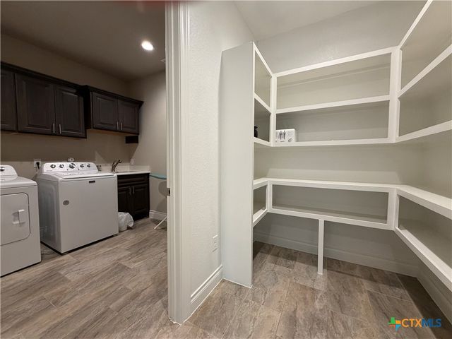 3891 Potters Creek Road, Canyon Lake, TX 78133