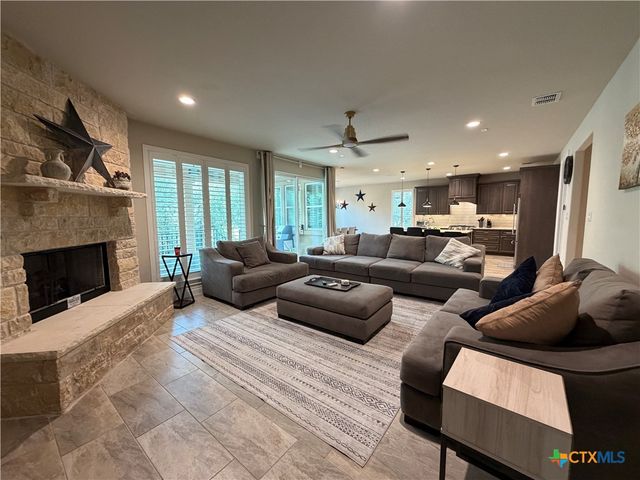 3891 Potters Creek Road, Canyon Lake, TX 78133
