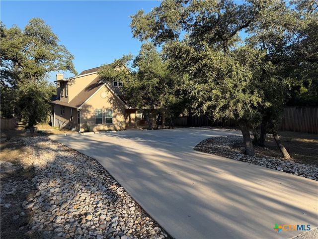 3891 Potters Creek Road, Canyon Lake, TX 78133