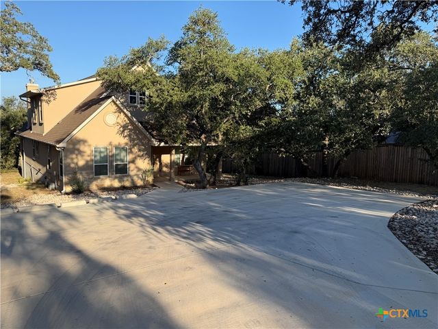 3891 Potters Creek Road, Canyon Lake, TX 78133