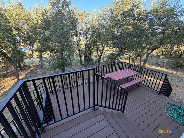 3891 Potters Creek Road, Canyon Lake, TX 78133
