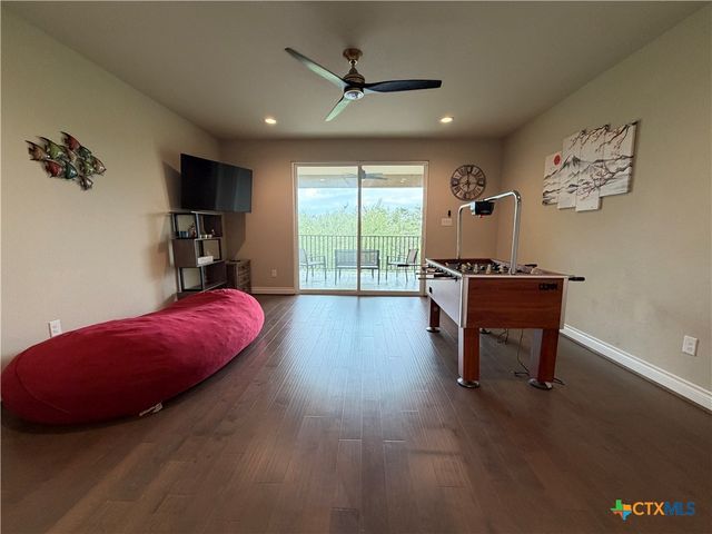 3891 Potters Creek Road, Canyon Lake, TX 78133