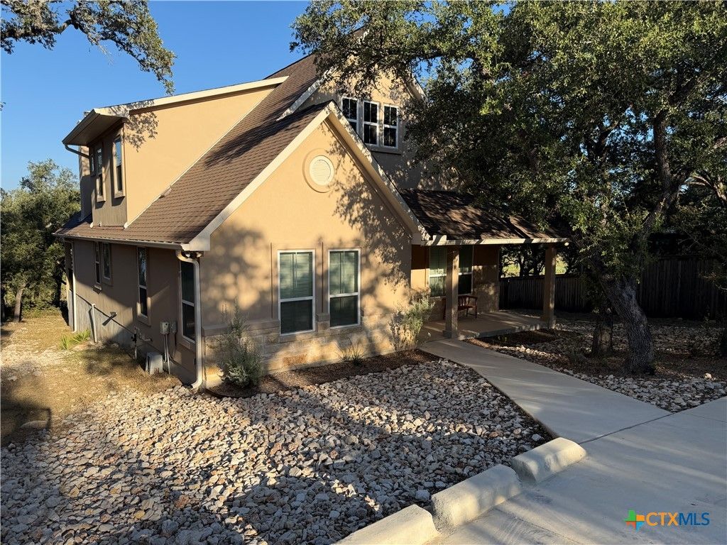 3891 Potters Creek Road, Canyon Lake, TX 78133