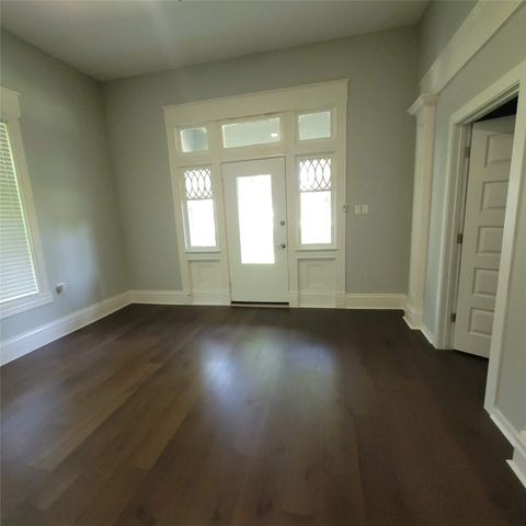 1325 W 13th Avenue, Corsicana, TX 75110