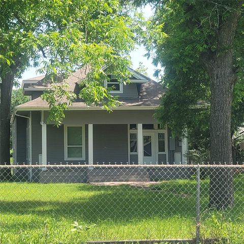 1325 W 13th Avenue, Corsicana, TX 75110