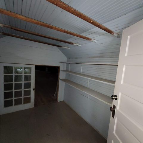 1325 W 13th Avenue, Corsicana, TX 75110