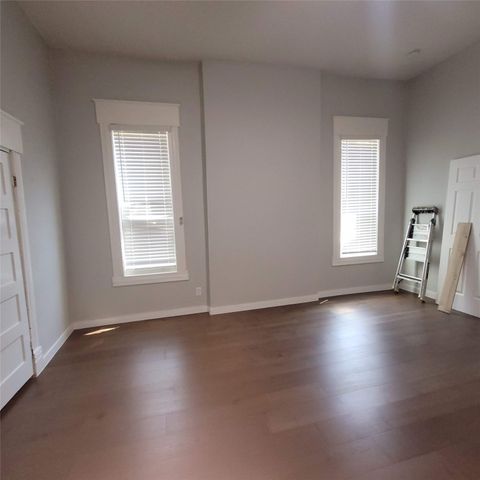 1325 W 13th Avenue, Corsicana, TX 75110