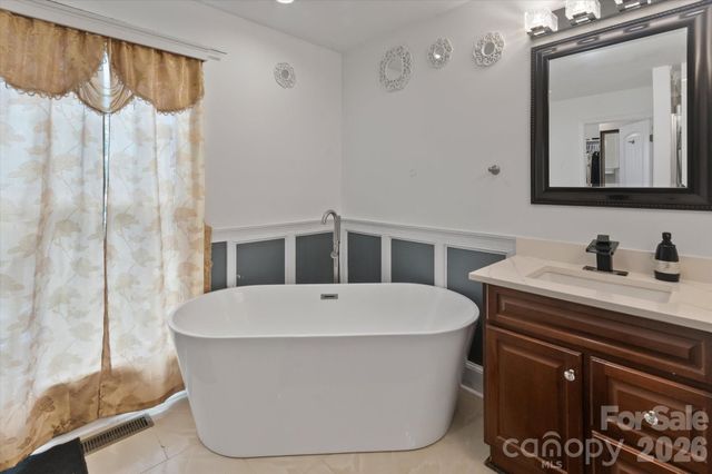 1223 Deer Park Road, Nebo, NC 28761