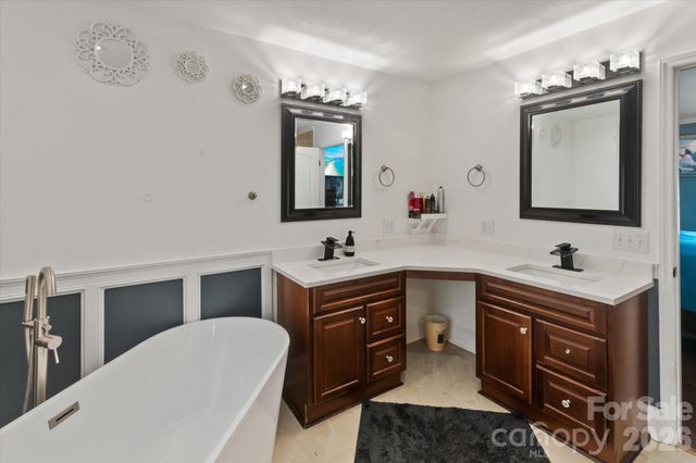 1223 Deer Park Road, Nebo, NC 28761