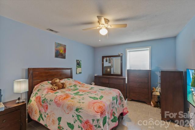 1223 Deer Park Road, Nebo, NC 28761