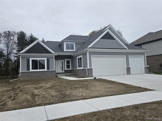 49287 London Bridge Drive, Macomb, MI 48044