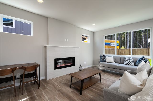 2431 SW Ridgeway Drive, Oak Harbor, WA 98277