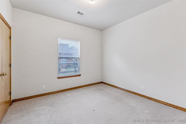 10209 E 89th Street N, Owasso, OK 74055
