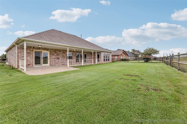 10209 E 89th Street N, Owasso, OK 74055