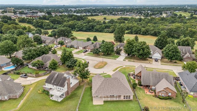 10209 E 89th Street N, Owasso, OK 74055