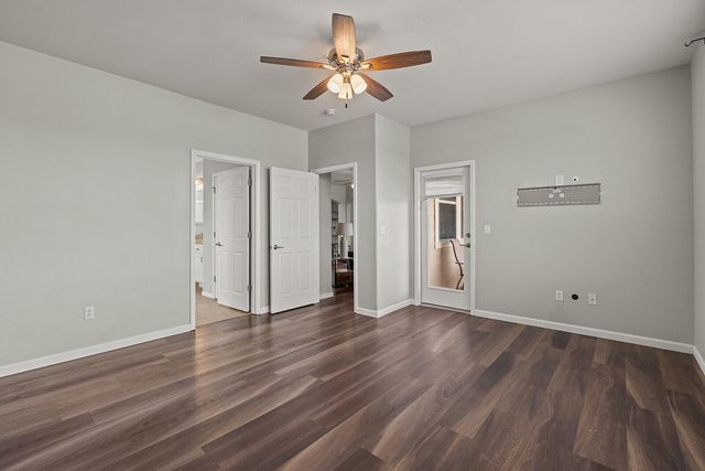 209 Stoney Pointe Drive, Hollister, MO 65672