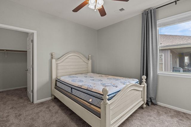 209 Stoney Pointe Drive, Hollister, MO 65672