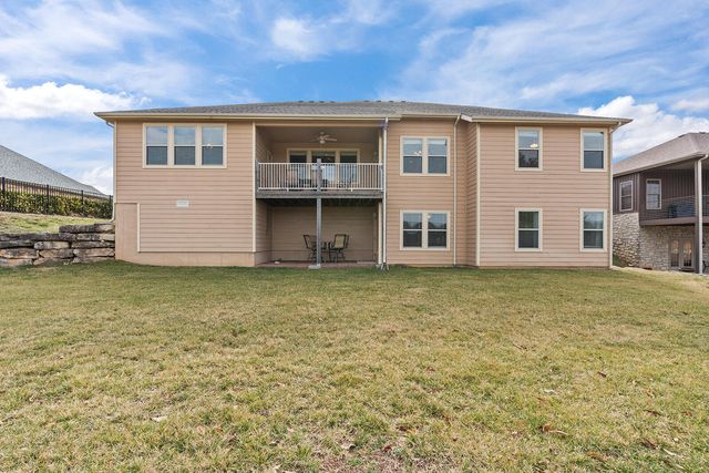209 Stoney Pointe Drive, Hollister, MO 65672