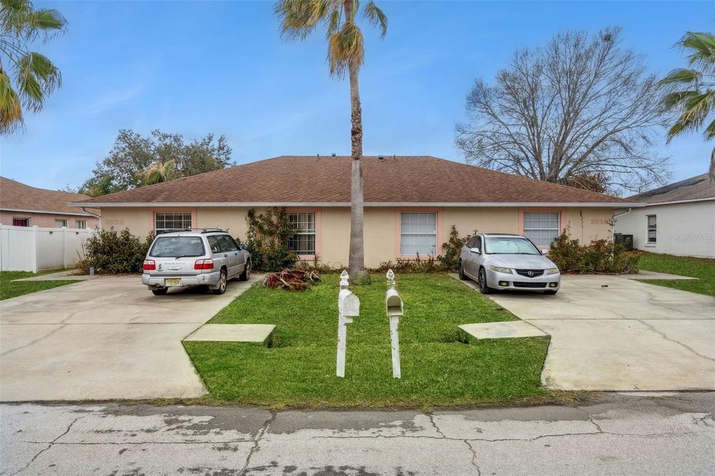 303 AZINCOURT LANE A & B, Kissimmee, FL 34759