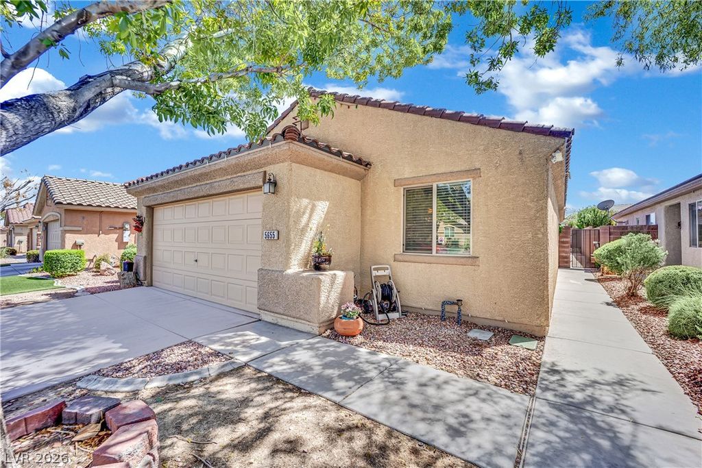 5655 Crowbush Cove Place, Las Vegas, NV 89122 — photo 2