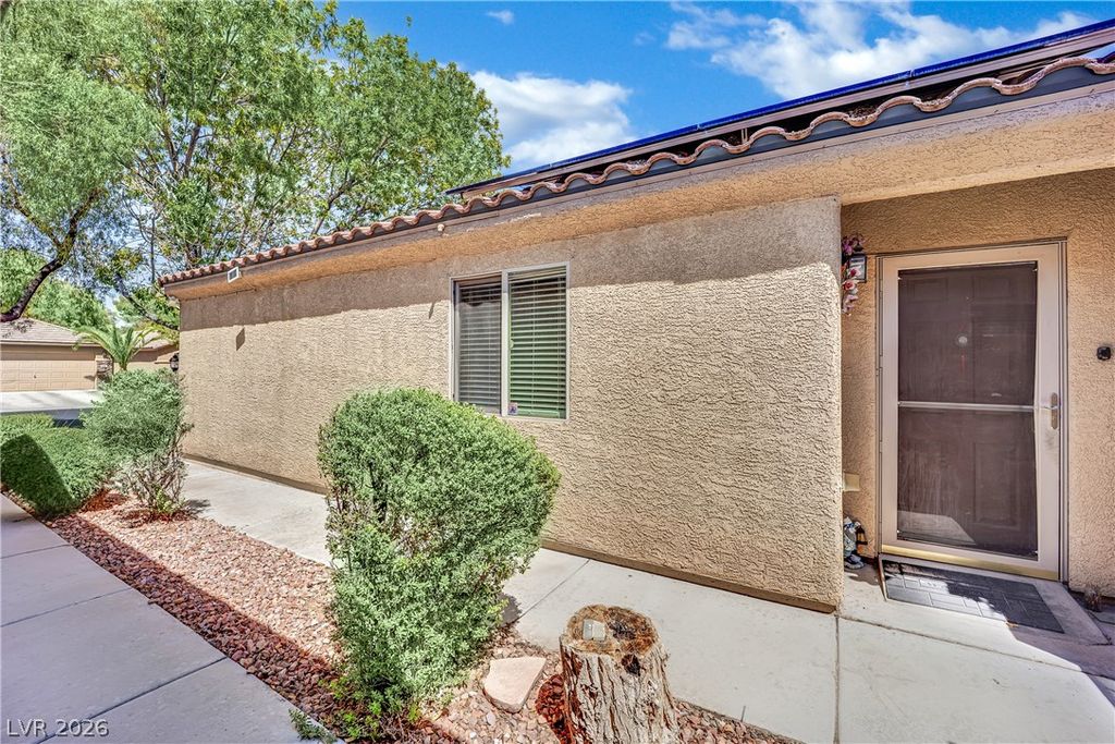 5655 Crowbush Cove Place, Las Vegas, NV 89122 — photo 5