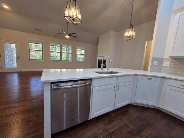 3898 Heirloom Loop Court, Buford, GA 30519