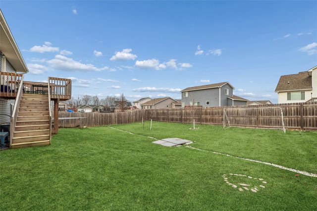 713 Bradford Drive, Norwalk, IA 50211