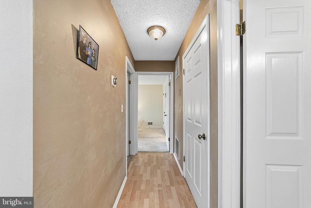 85 CHEVERNY CT, Hamilton, NJ 08619