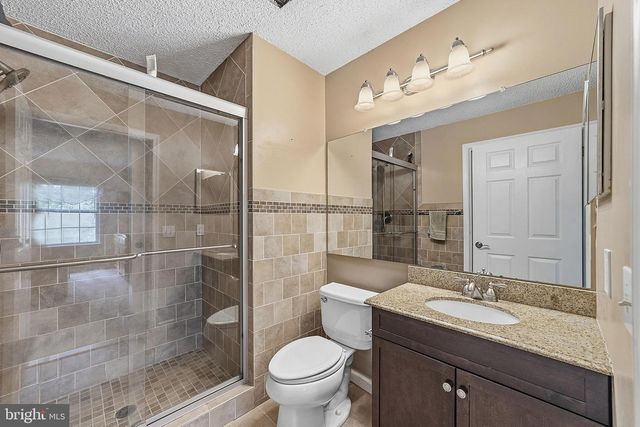 85 CHEVERNY CT, Hamilton, NJ 08619