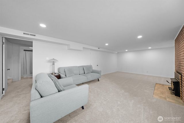 4536 119th Avenue SE, Bellevue, WA 98006