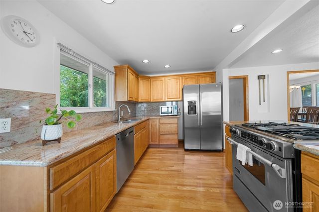 4536 119th Avenue SE, Bellevue, WA 98006