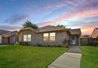 6005 Dooley Drive, The Colony, TX 75056