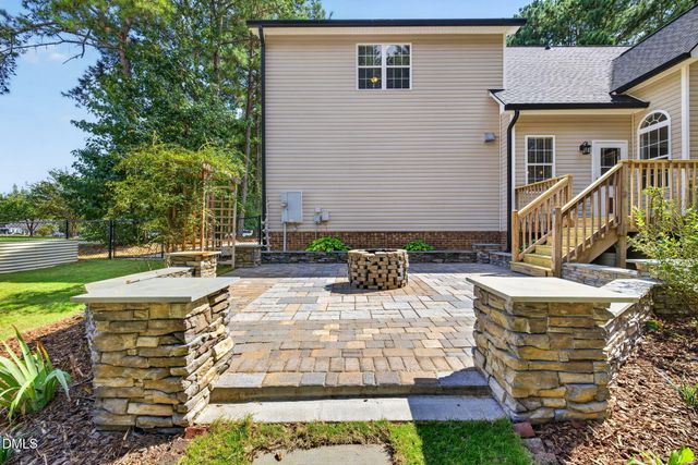 239 Tomahawk Drive, Clayton, NC 27520