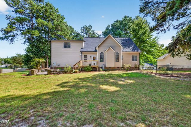239 Tomahawk Drive, Clayton, NC 27520