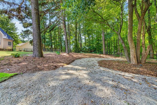 239 Tomahawk Drive, Clayton, NC 27520