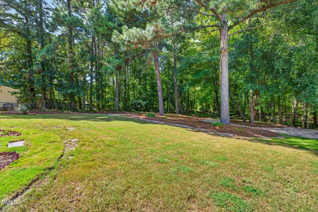 239 Tomahawk Drive, Clayton, NC 27520